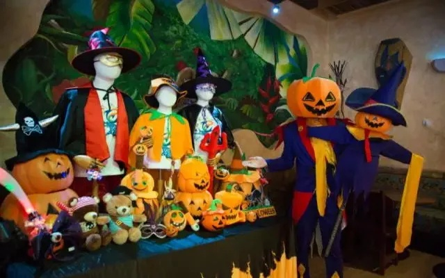 2026独家万圣节分类型深度攻略，亲子/潮玩/恐怖向怎么玩才够味？