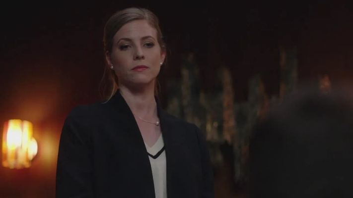 《邪恶力量》女星卡丽·安妮·弗莱明病逝 享年51岁：曾与乳腺癌抗争