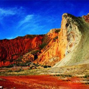 《红色沙漠》玩家发现世界边界：角色会被巨鲸吃掉