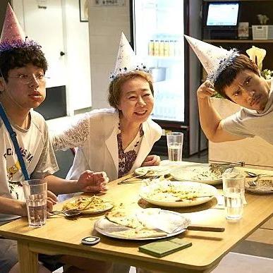 TVB演员把自闭症儿子培养成钢琴家 事业巅峰期息影