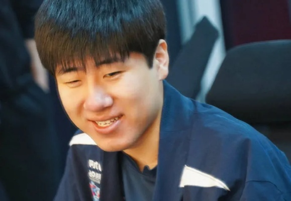 顶级乌龙！导播不懂中文误把Gala黑粉嘲讽当应援狂拍