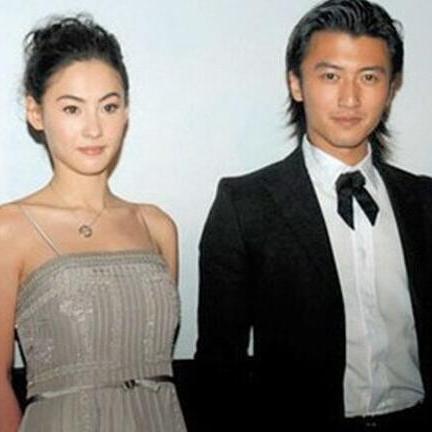 玩家打造PS游戏房引热议，单身才是最高配置？