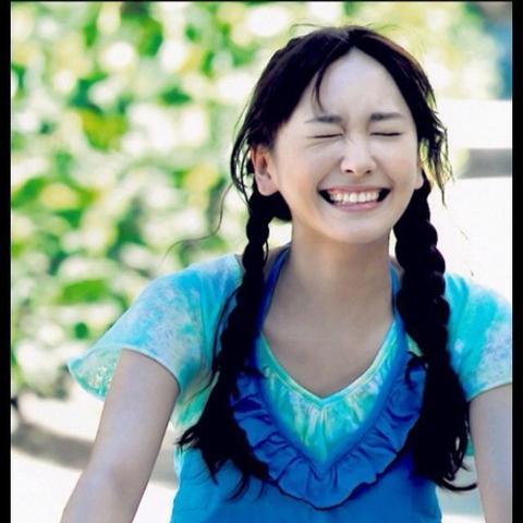 22岁日本新女偶像神似新垣结衣走红 网友：比AI还美