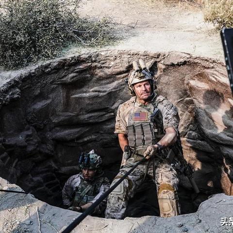 CF海豹突击队值得追吗？绝版角色属性、获取渠道与实战玩法全解析