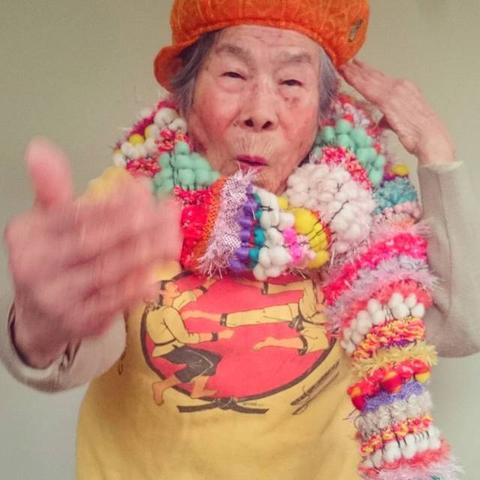 日本96岁游戏奶奶停更三年后发布新视频更新