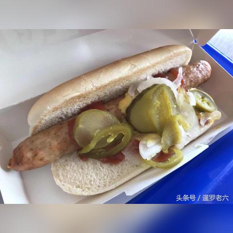 肯德基推出可饮用酸黄瓜充气外套 限量免费赠送