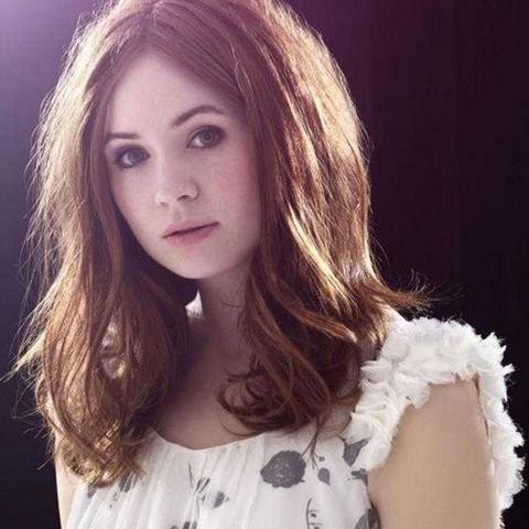 难怪小李子那反应 玛格特罗比曝《华尔街之狼》是真空