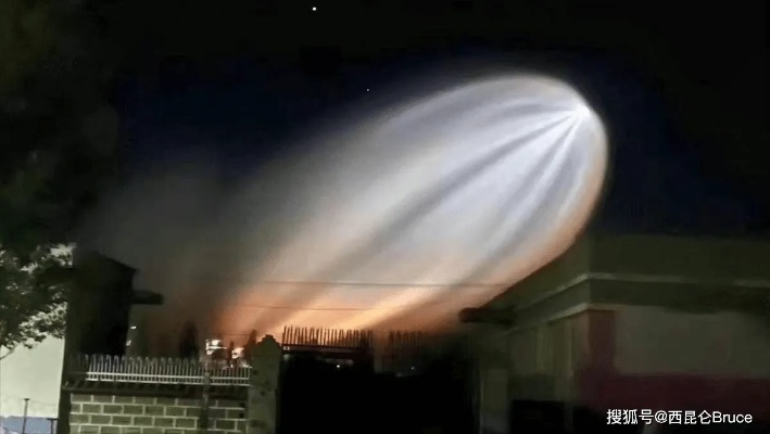 北京天空疑现火箭夜光云？辨明人造类型+观测技巧+成因全解析