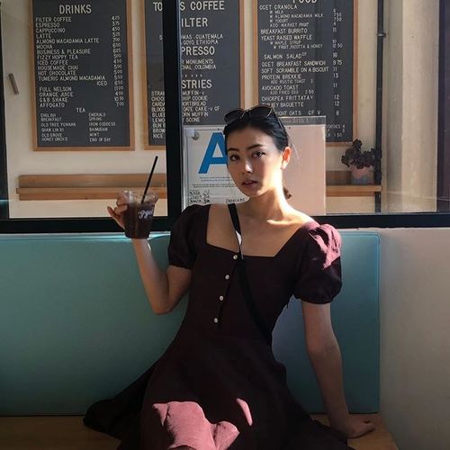 衣服几乎没遮掩！碍事梨体模放出超大尺度新图