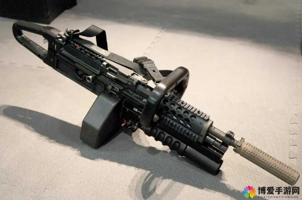 KAC锯式机枪到底强在哪？从实战到游戏的全维度解析与改装指南