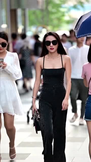 沙朗斯通式性感御姐怎么打造？从气场到穿搭的全场景实战攻略