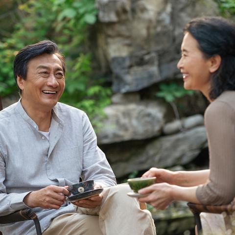 儿子一家和老伴均去世 老人骑行30年治愈自己