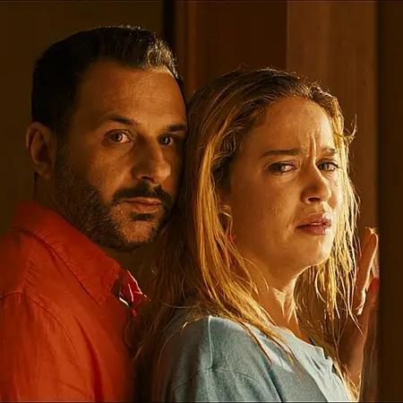 《红色沙漠》实体盘遭恶搞！猛男翘臀网友笑疯