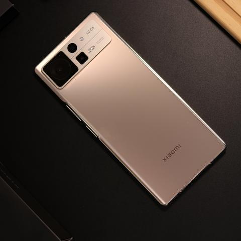 爆款预定！iPhone Fold将成为苹果年度理财产品：黄牛要疯抢