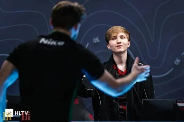 IEM7世界总决赛深度复盘，传奇战术拆解+CS2实战适配，普通玩家能学吗？