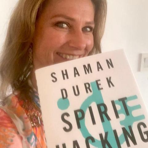 《巫师》小说作者确认将推出系列新书 批判实体书籍定价太贵