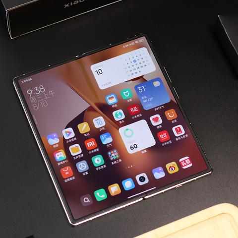 爆款预定！iPhone Fold将成为苹果年度理财产品：黄牛要疯抢