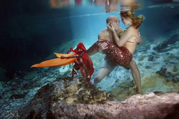 碰上美人鱼 一个充满肉欲的囧图