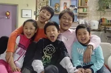 家有儿女1部爆红18年，藏在喜剧外壳下的3个亲子教育底层逻辑，90%家长没看透