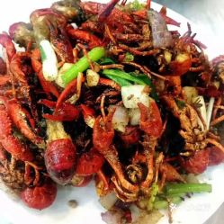 摩尔庄园炖龙虾独家攻略，解锁、食材、满星技巧，实测月入12w摩尔豆