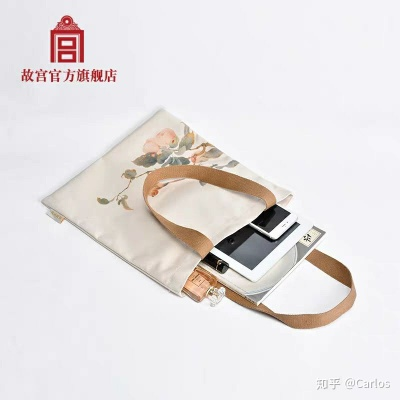 故宫文创苹果皮小挎包值不值得入？从材质到场景全维度拆解+热门需求匹配指南