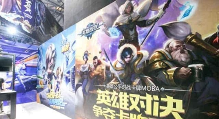 2026年英雄战歌新手冲分独家秘籍，T0卡组构筑+对战细节，7天上钻石？