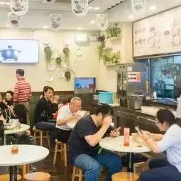 高铁即将关门2岁娃突跑下车！应急处置、责任界定与预防全指南